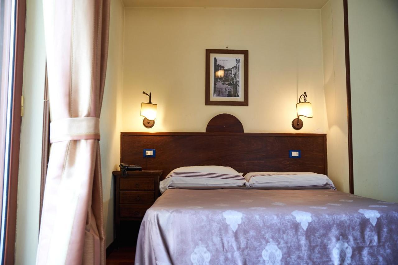 Hotel Max أفيرسا المظهر الخارجي الصورة