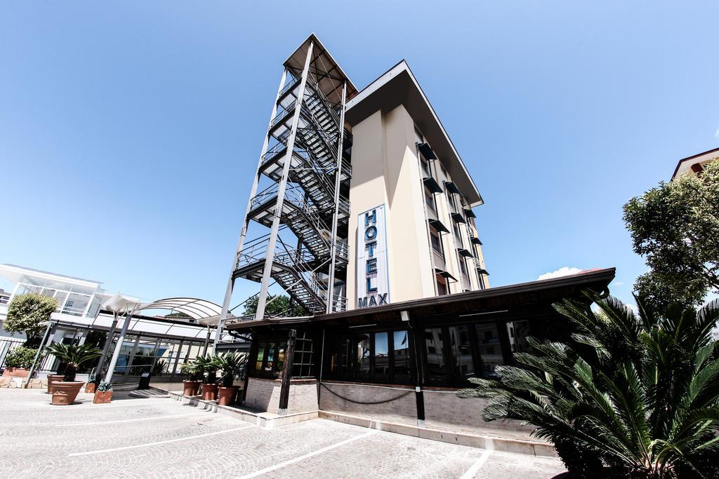Hotel Max أفيرسا المظهر الخارجي الصورة